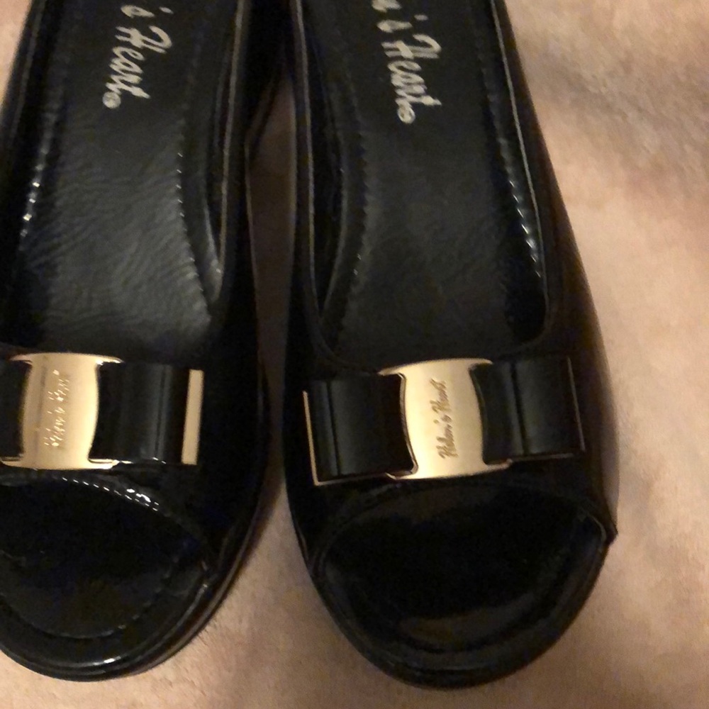 Helen,s heart size 9 shoes